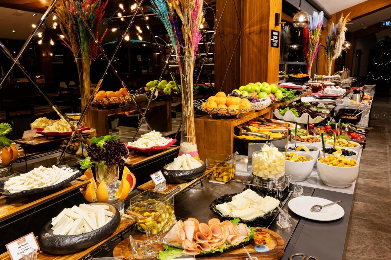 Demiray Hotel Old City Istanbul Exterior foto A buffet at a hotel