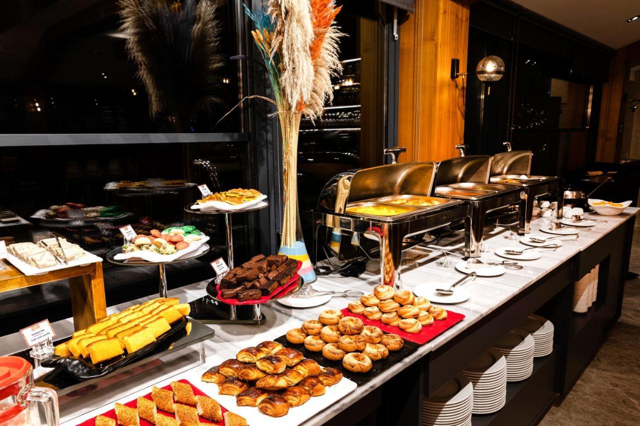 Demiray Hotel Old City Istanbul Exterior foto A buffet at a hotel