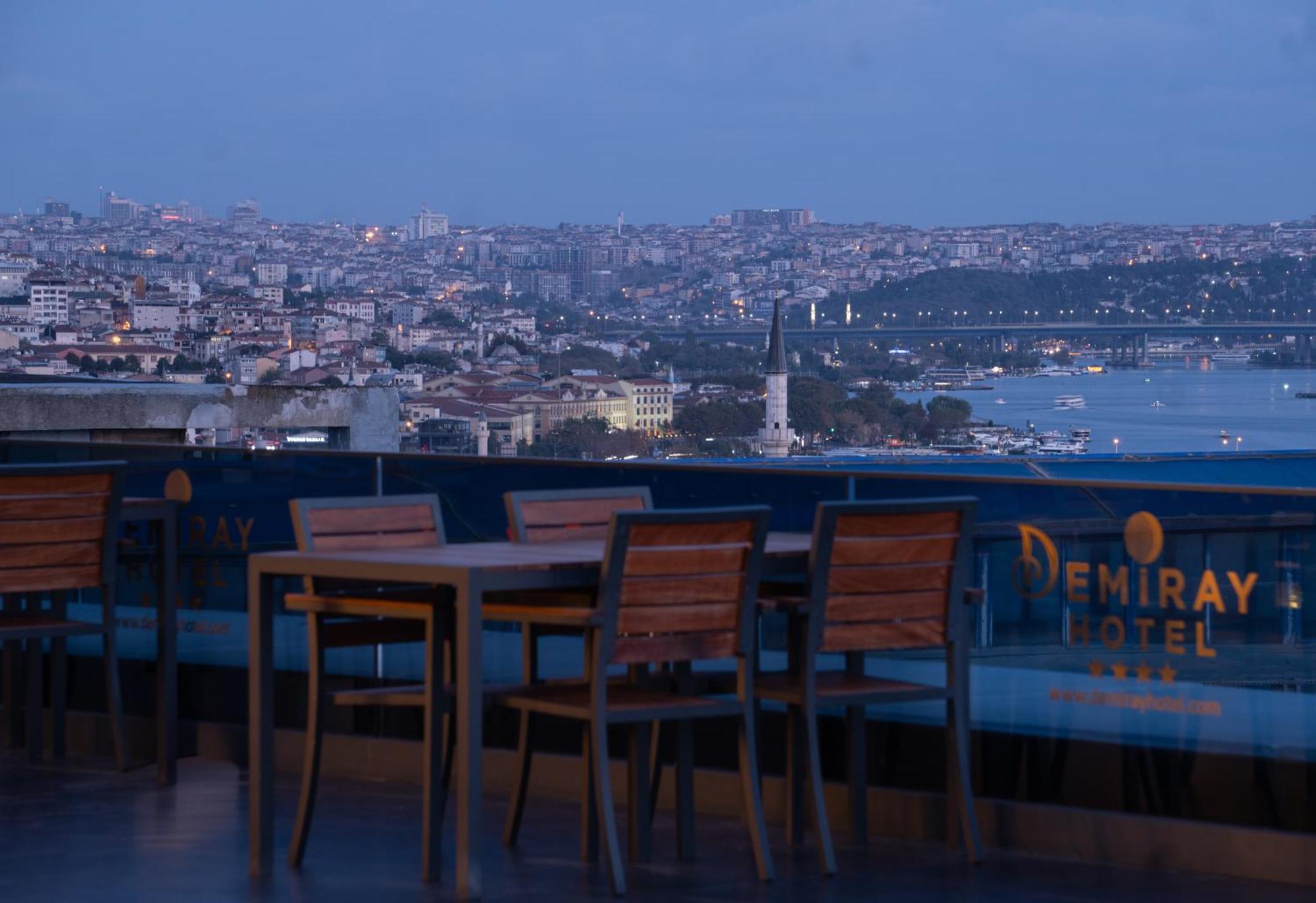 Demiray Hotel Old City Istanbul Exterior foto View from the rooftop