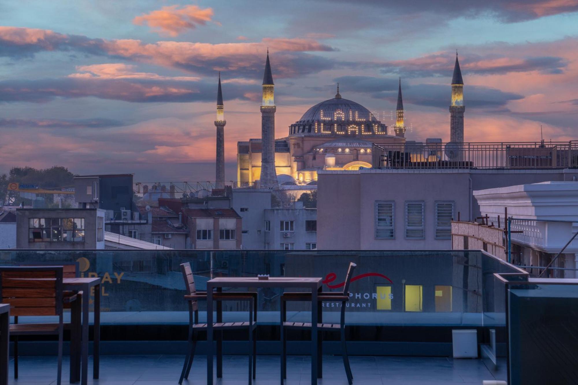 Demiray Hotel Old City Istanbul Exterior foto The view of the Hagia Sophia from the hotel